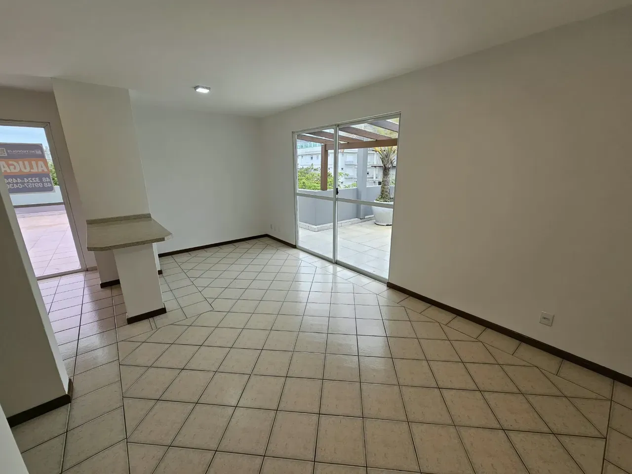 Apartment on the 3rd floor with a grill on the balcony