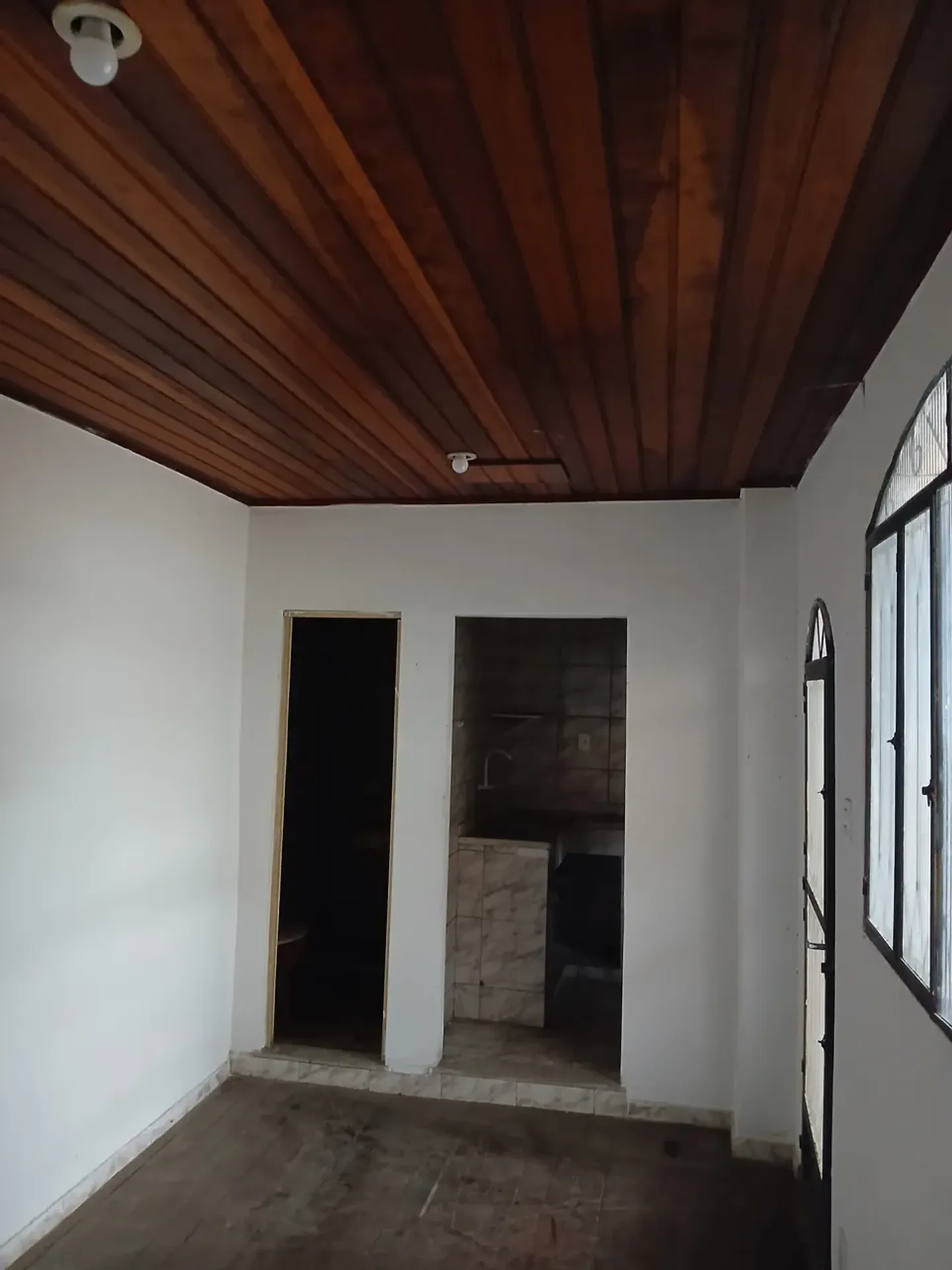 Будинок без меблів 50 м² з 2 спальнями — photo 2