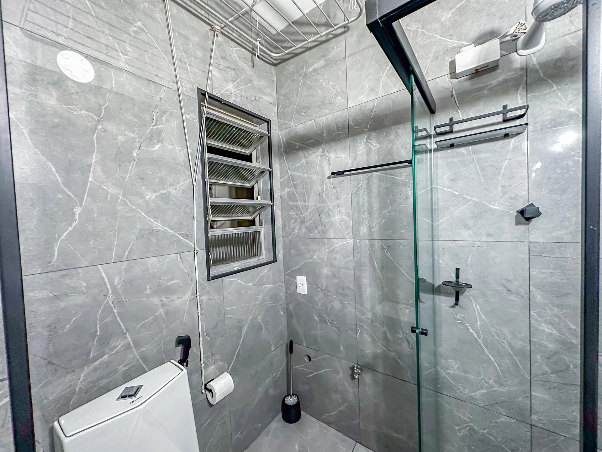 Furnished 1-bedroom apartment with washing machine — photo 27