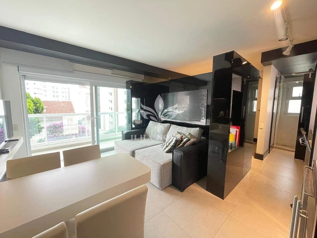 Облаштований студіо з відкритою кухнею на 70 м² — photo 5