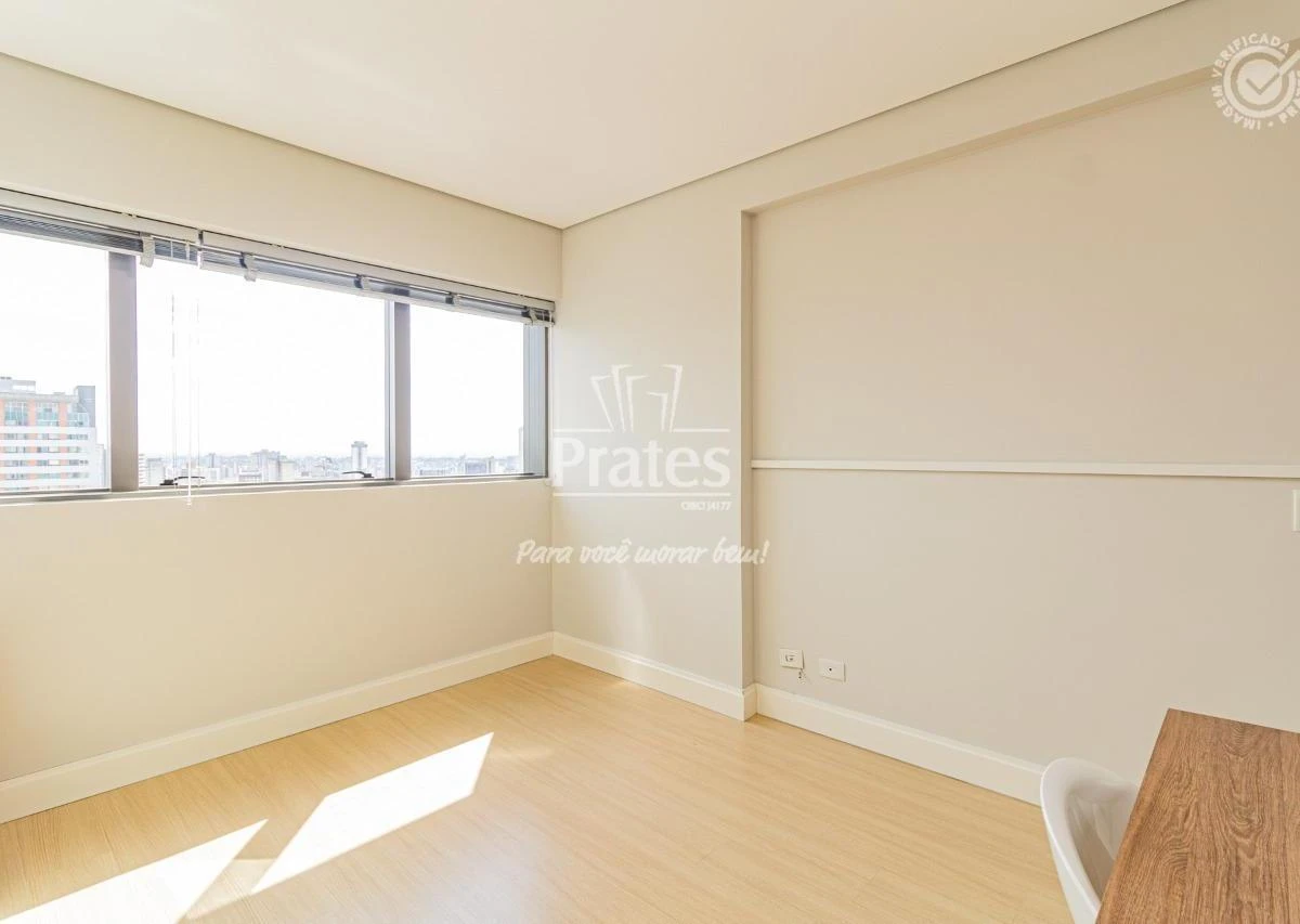 Furnished 1-bedroom apartment with city view — photo 24