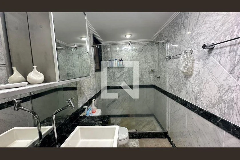 Квартира с 4 спальнями и стиральной машиной — photo 38