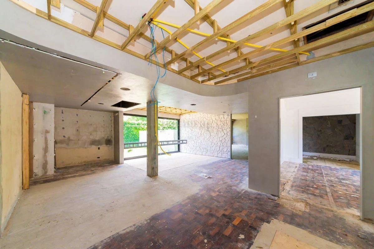 Casa de 220 m² com 5 banheiros e 6 vagas — photo 3
