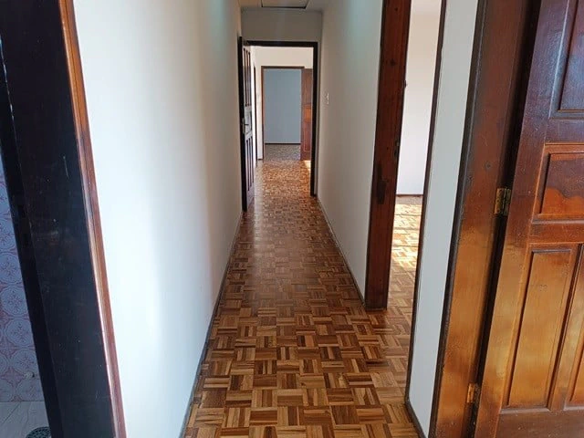 Ground-floor apartment with 3 bedrooms and 1 bathroom — photo 28