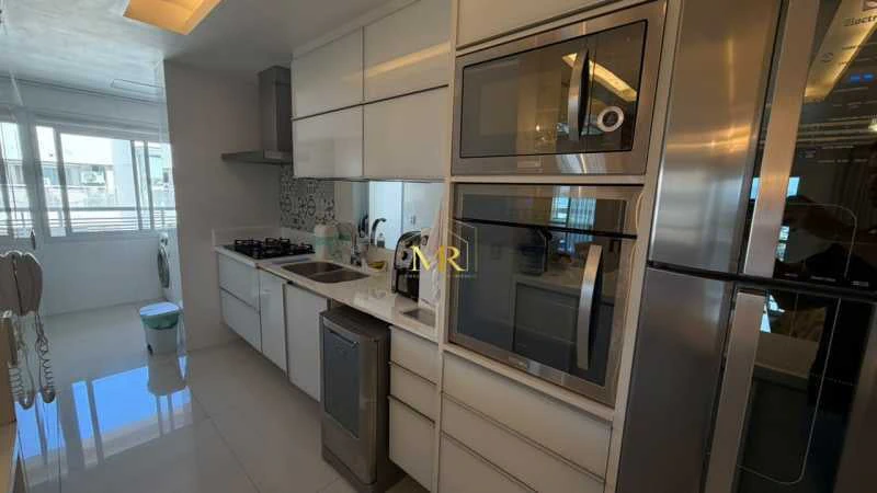 Furnished 120 m² apartment with 2 bedrooms and 4 bathrooms — photo 2