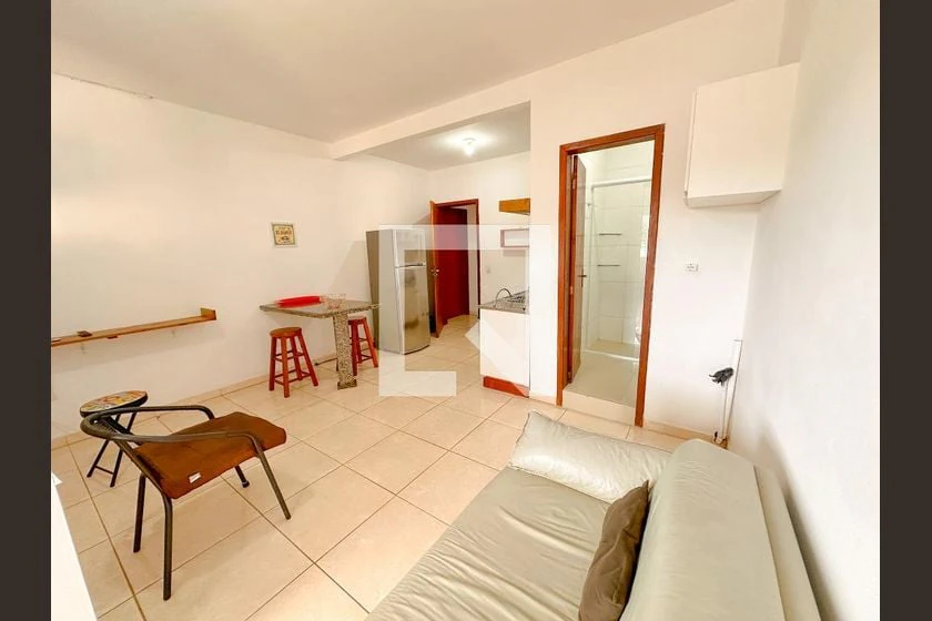 Furnished apartment, 40 m², with floor-to-ceiling windows — photo 8