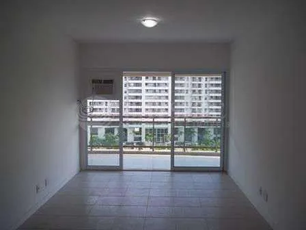 4-bedroom apartment with a mountain view in Rio de Janeiro — photo 5