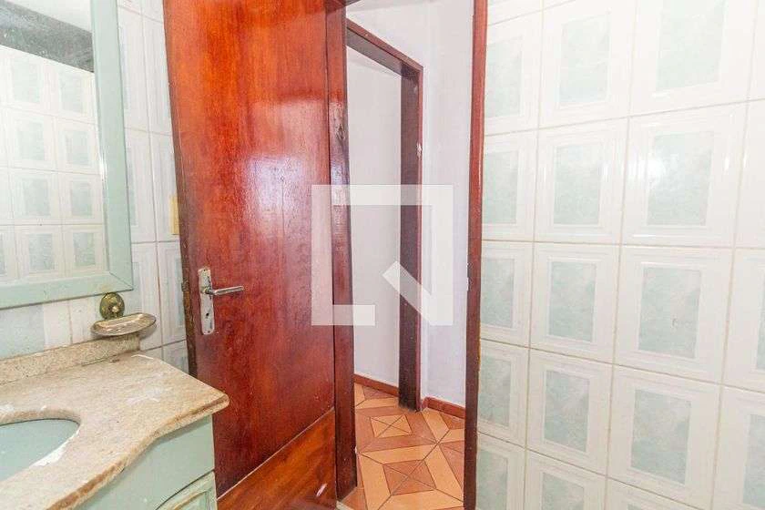 Apartamento de 72 m² com 2 quartos e cozinha separada — photo 3