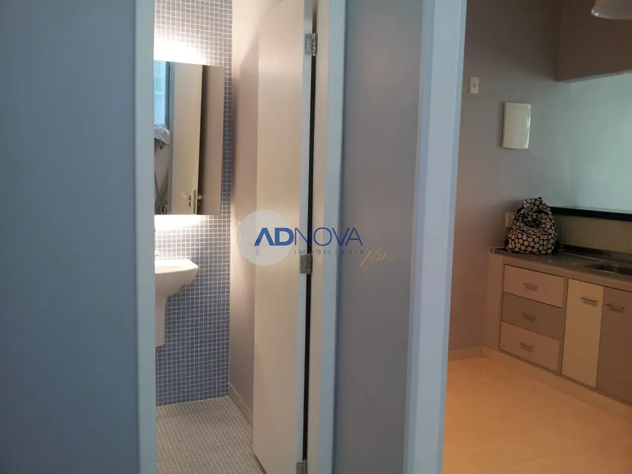 1-bedroom apartment with open-plan kitchen and 48 m² — photo 2