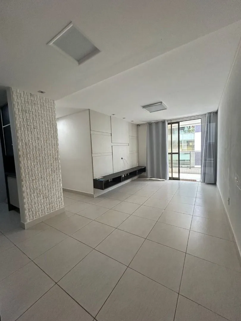 Apartamento con 2 dormitorios y cocina a gas separada