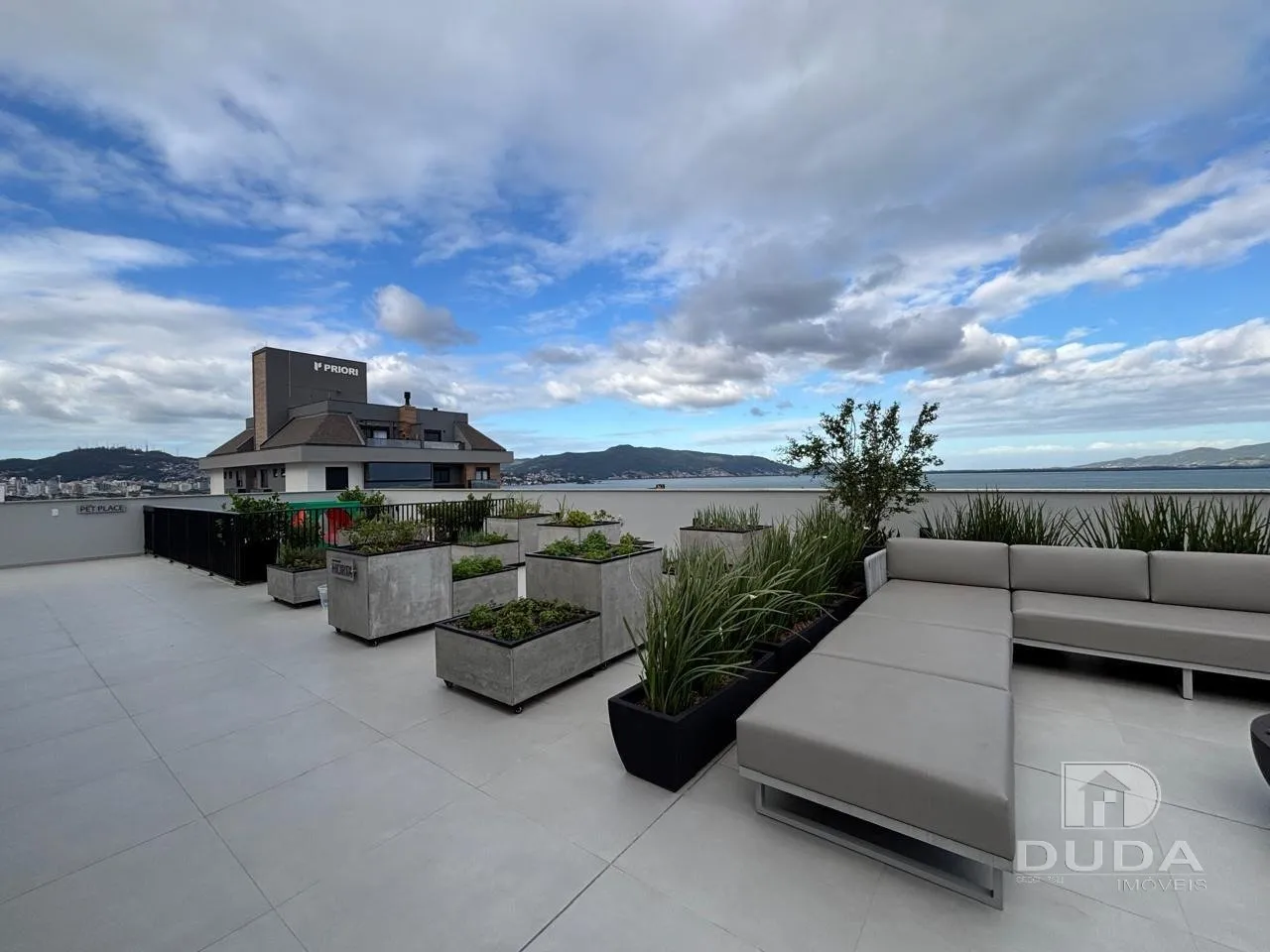 Furnished 1-bedroom apartment with 87 m² — photo 32