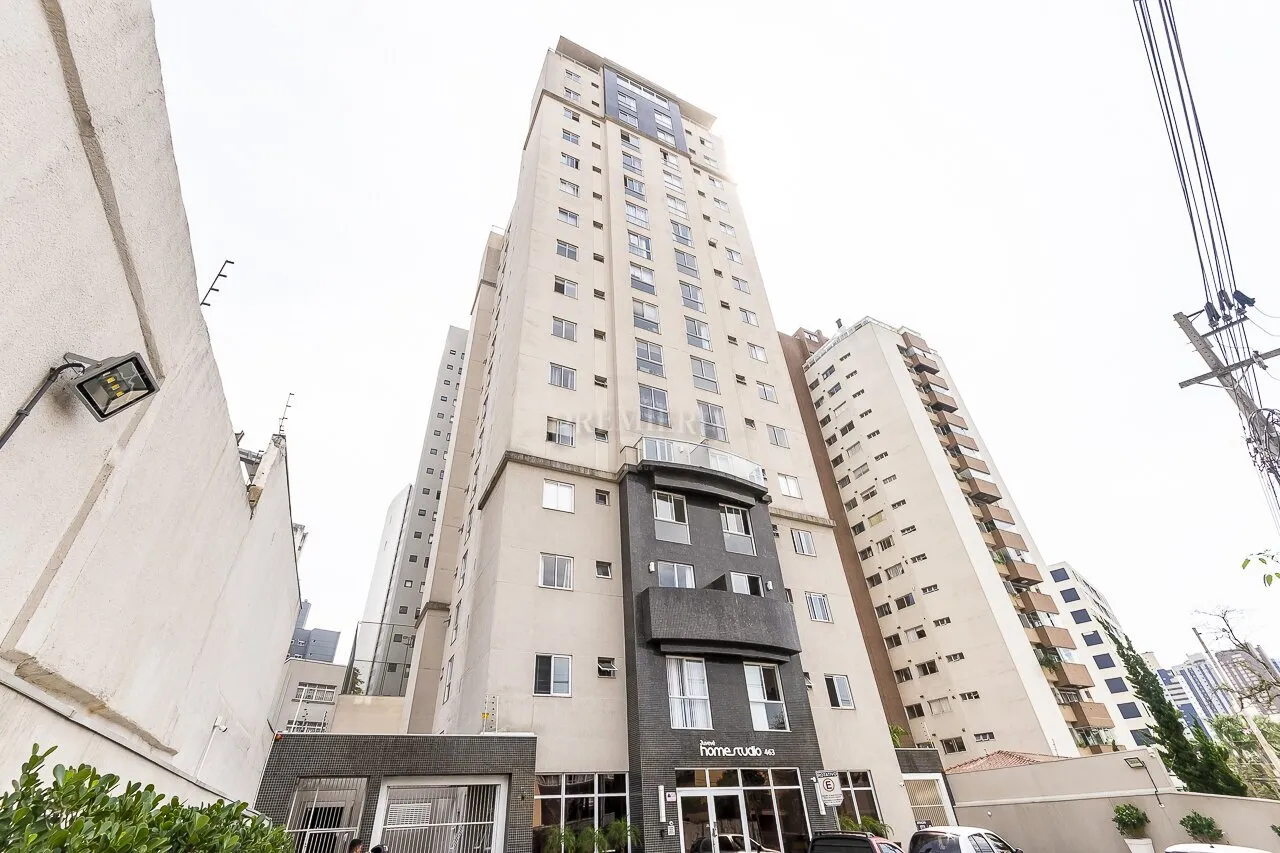 Меблированное студио 60 м² с 1 парковкой и кухней — photo 36