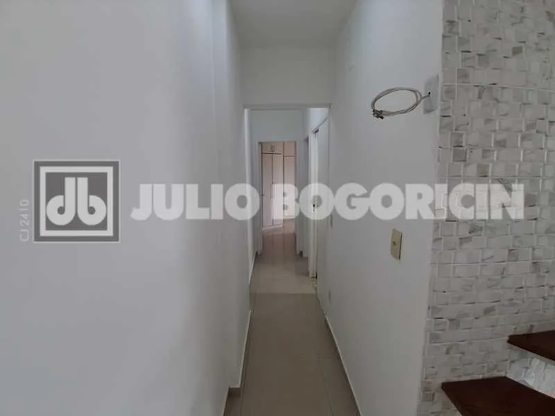 3-bedroom apartment with private balcony and BBQ — photo 39