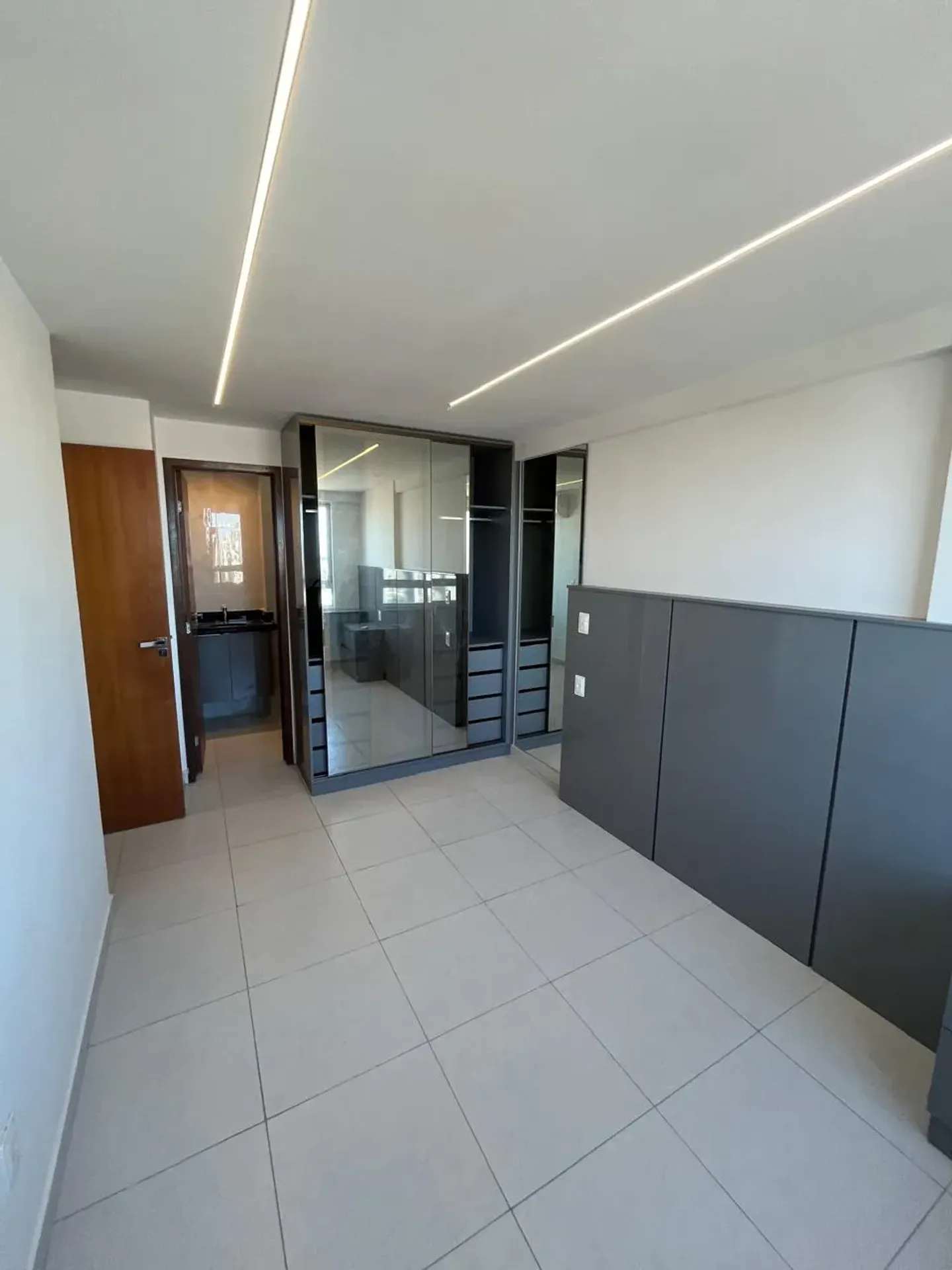 Furnished 3-bedroom apartment with a private BBQ — photo 13
