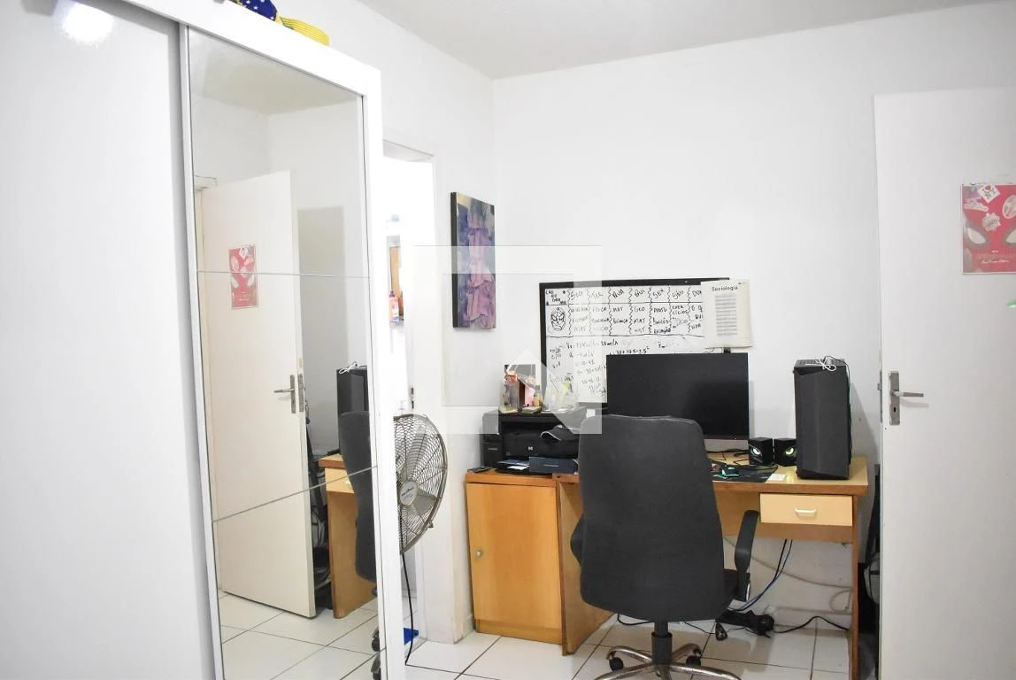 Apartamento mobiliado com 3 quartos e 2 banheiros — photo 32