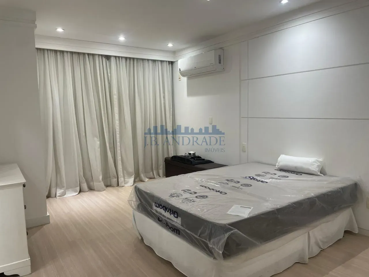 Apartamento mobiliado com 3 quartos e 5 banheiros — photo 28