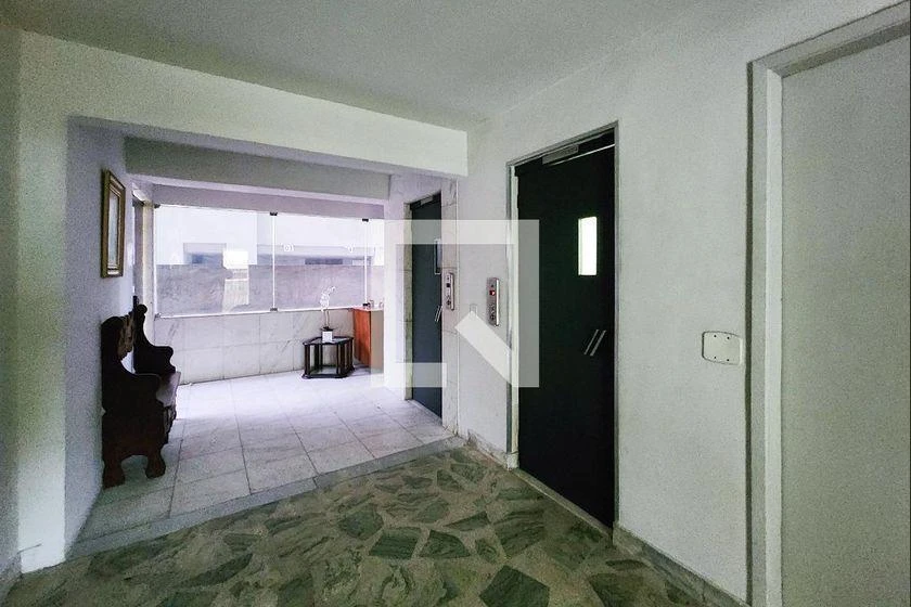 Furnished apartment, 58 m², with a glass-enclosed balcony — photo 34