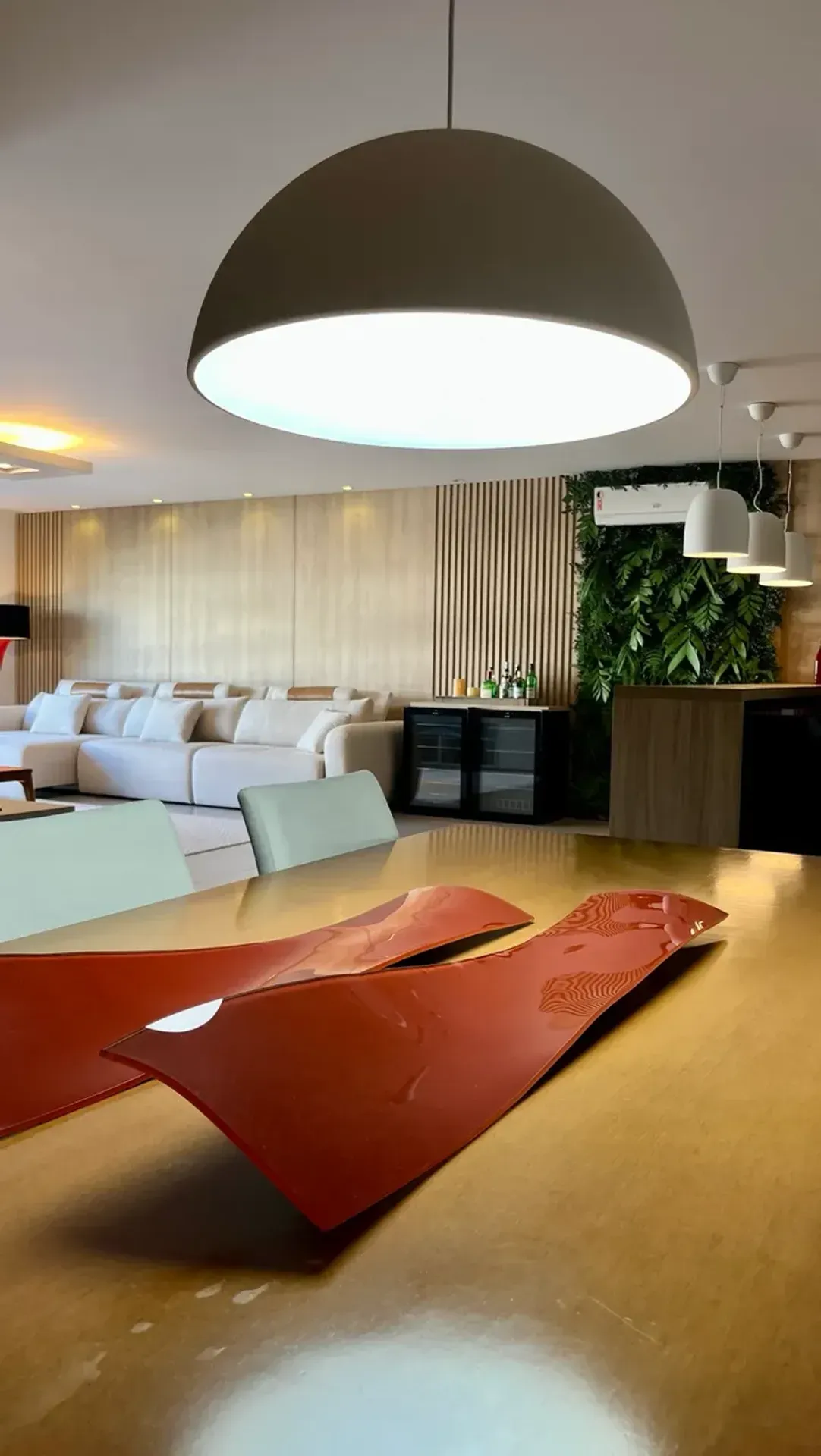 Furnished apartment with 3 en-suite suites — photo 9