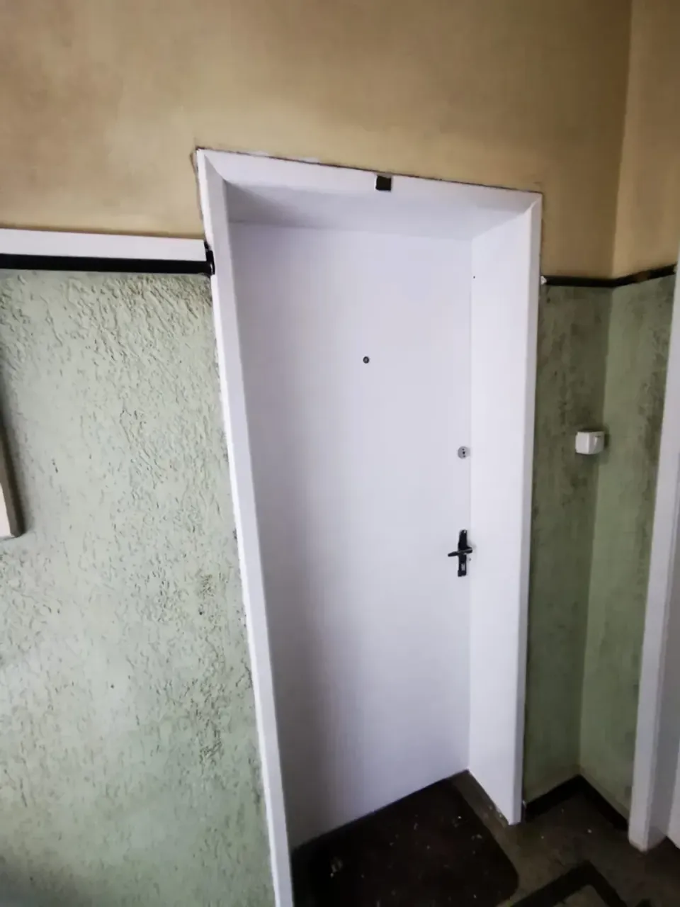 1-bedroom apartment with balcony and 32 m² — photo 11