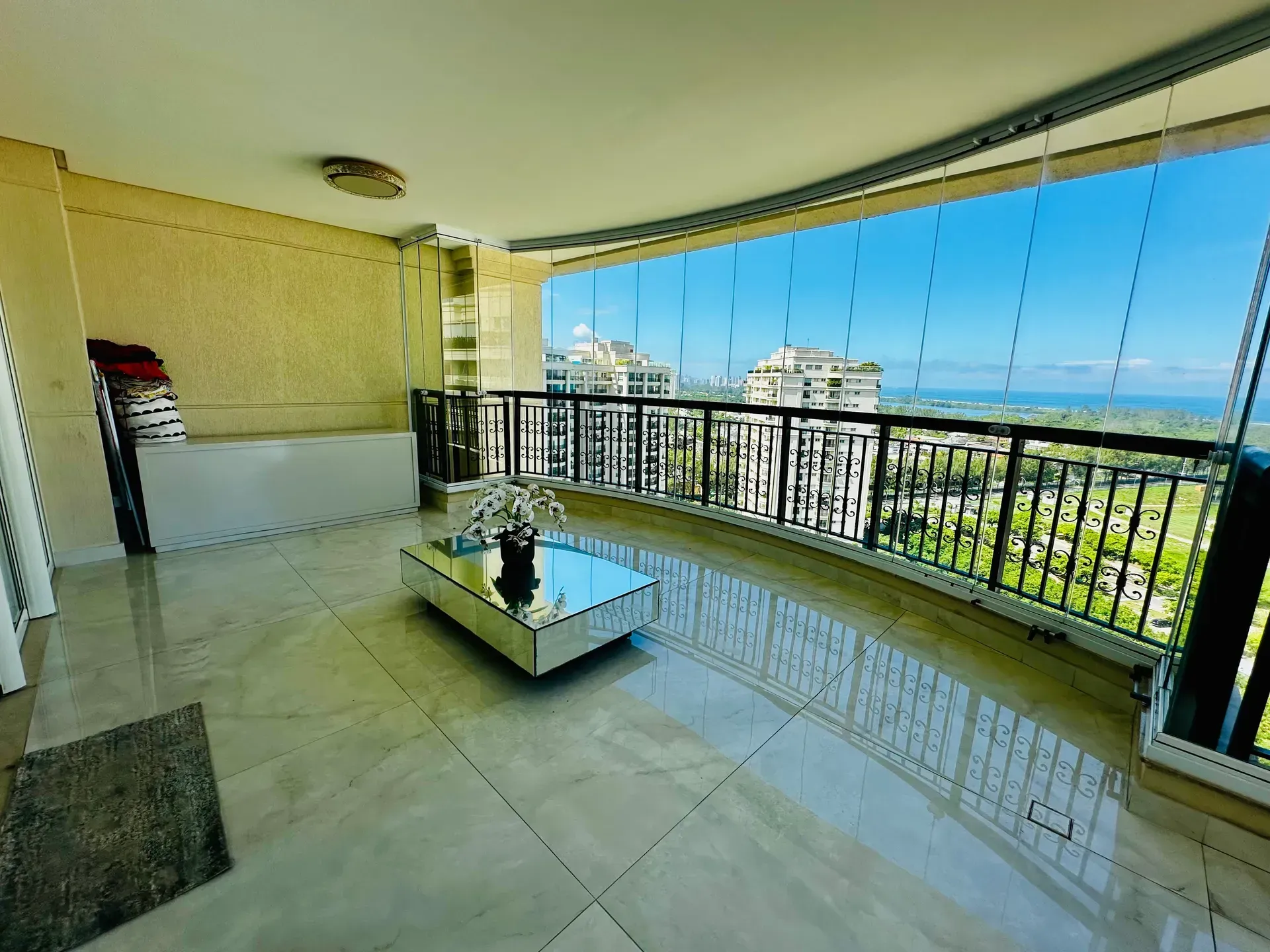 Мебльована дуплекс-квартира з 4 спальнями й 600 м² — photo 3