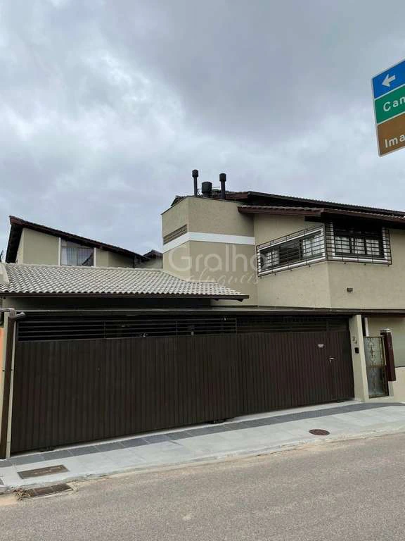 House with 4 bedrooms and 3 en-suites, 220 m² — photo 5