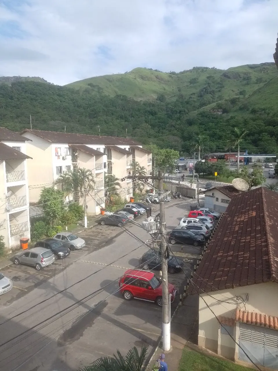 2-bedroom apartment with a mountain view — photo 7