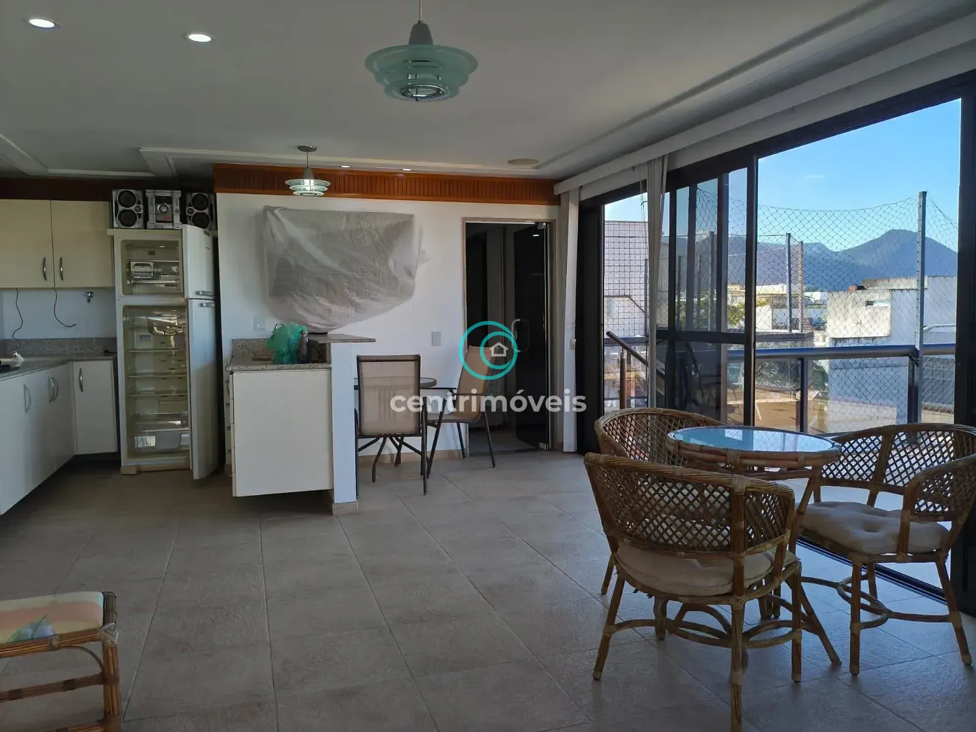 Apartamento mobiliado com 4 quartos e 3 banheiros — photo 32