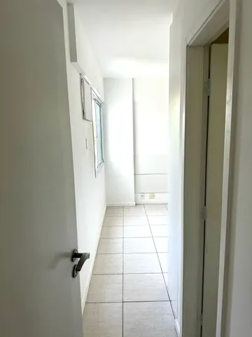Apartamento sem mobília com 2 quartos e cozinha separada — photo 9
