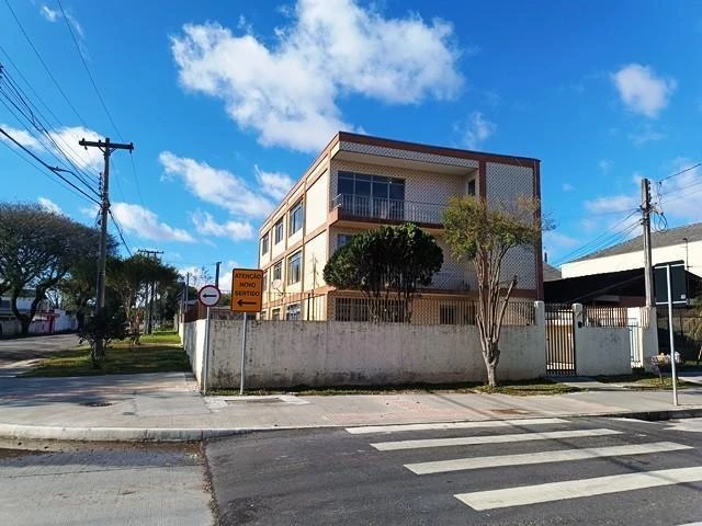 Ground-floor apartment with 3 bedrooms and 1 bathroom — photo 42
