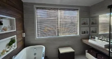 Furnished 600 m² house with 4 bedrooms and 5 bathrooms — photo 19