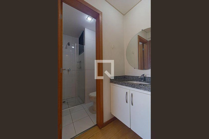 One-bedroom apartment with a washing machine — photo 19