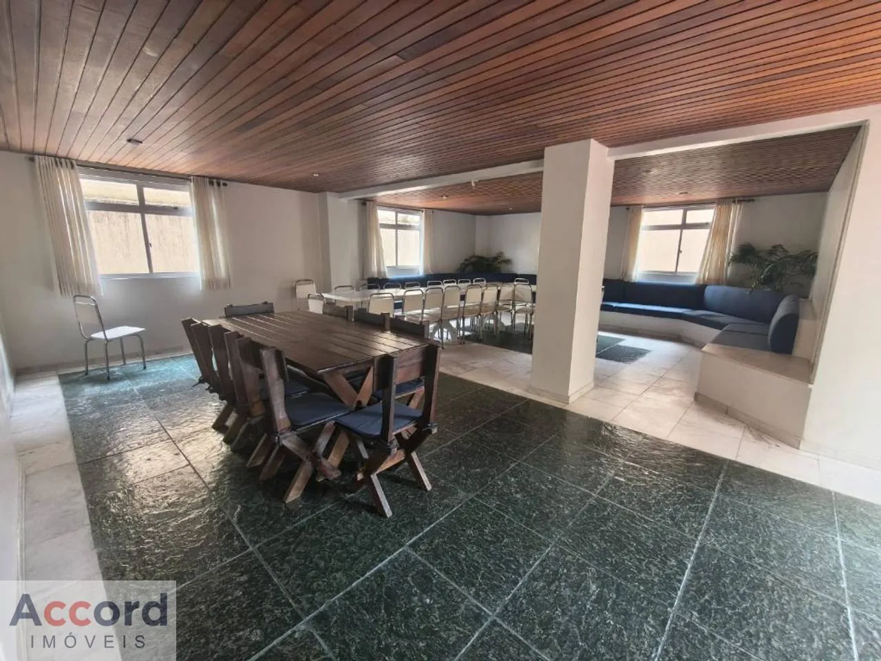 3-bedroom apartment with a washing machine in Curitiba — photo 21