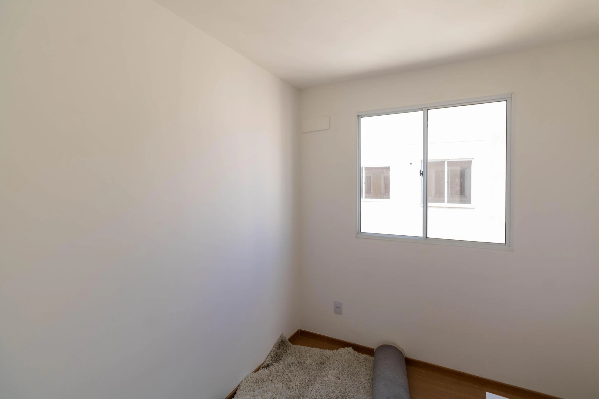 Apartment with 2 bedrooms and an open-plan kitchen — photo 32