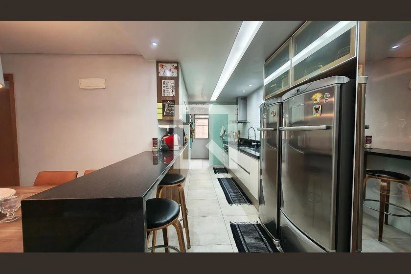 Furnished apartment, 160 m², with a glass-enclosed balcony — photo 23