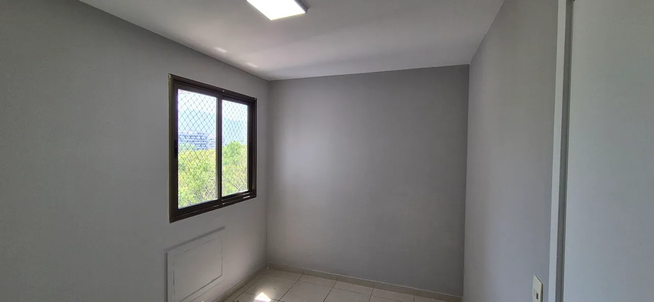 Park view in a 3-bedroom apartment, 91 m² — photo 3