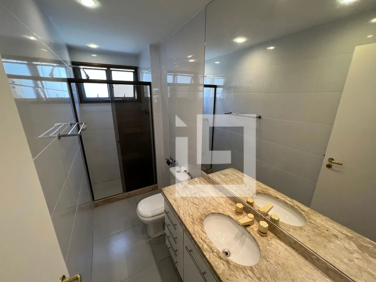 3-bedroom apartment with a home office in Rio de Janeiro — photo 13