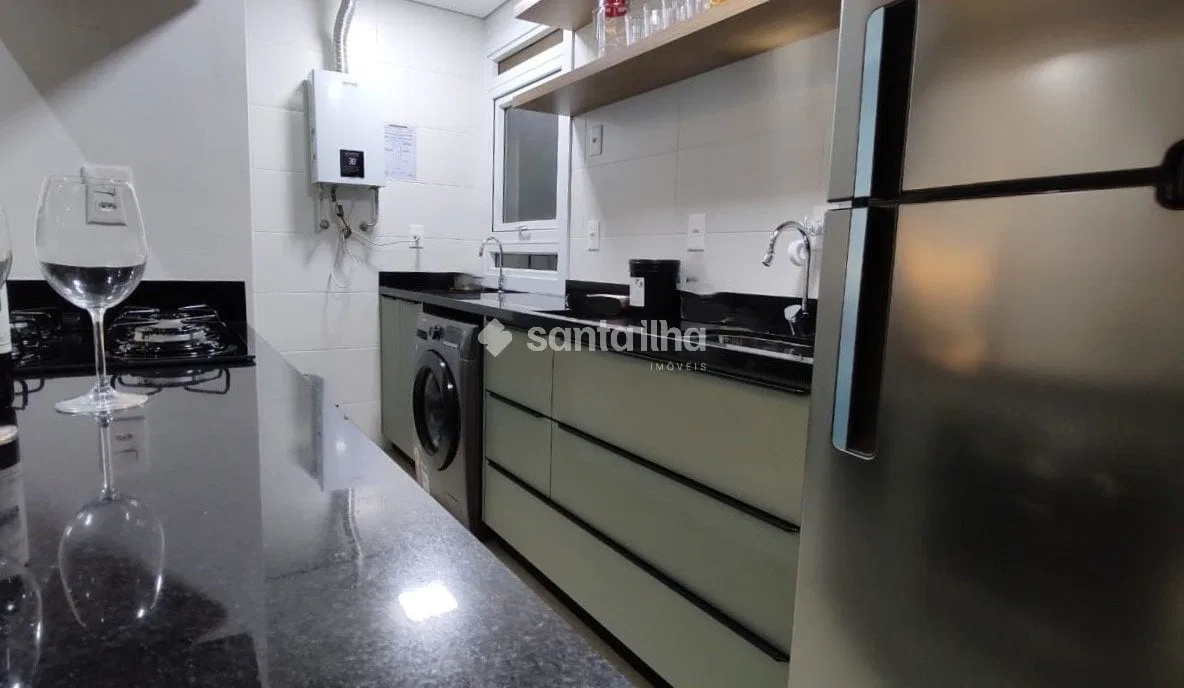 1-bedroom apartment with balcony and open-plan kitchen — photo 4