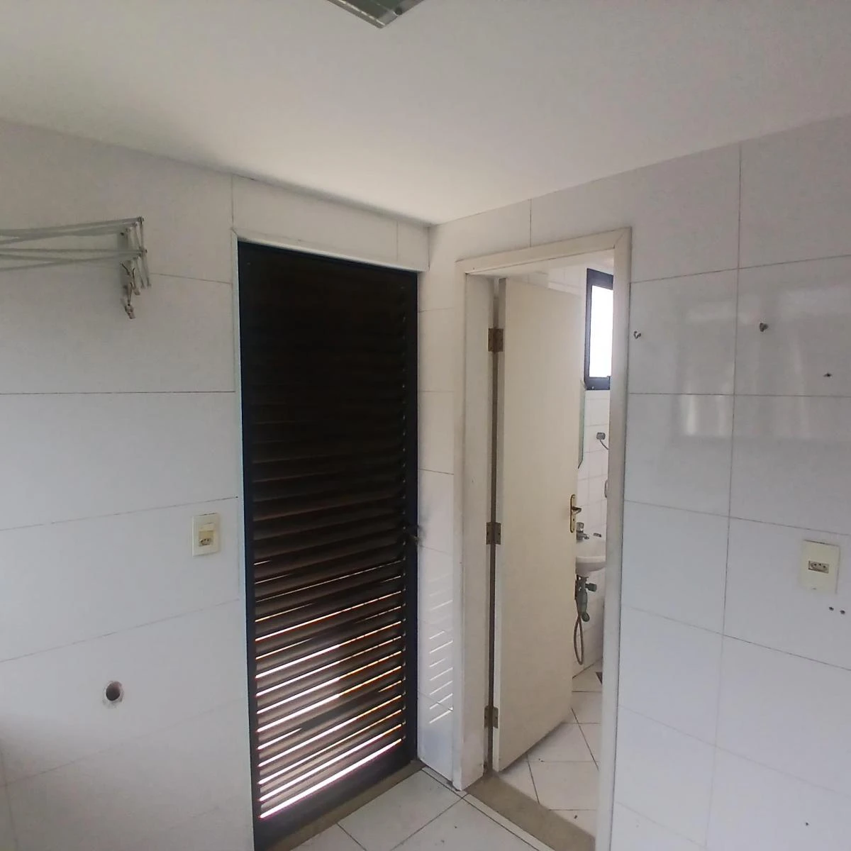 Duplex penthouse with 4 bedrooms and 4 baths, 300 m² — photo 24