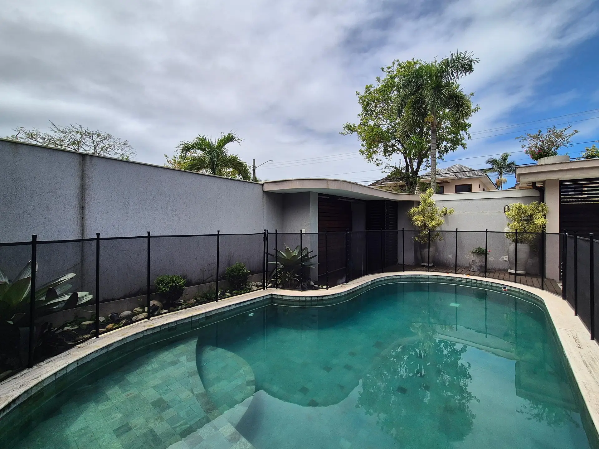 Casa de 373 m² com piscina privativa e lava-louças — photo 60