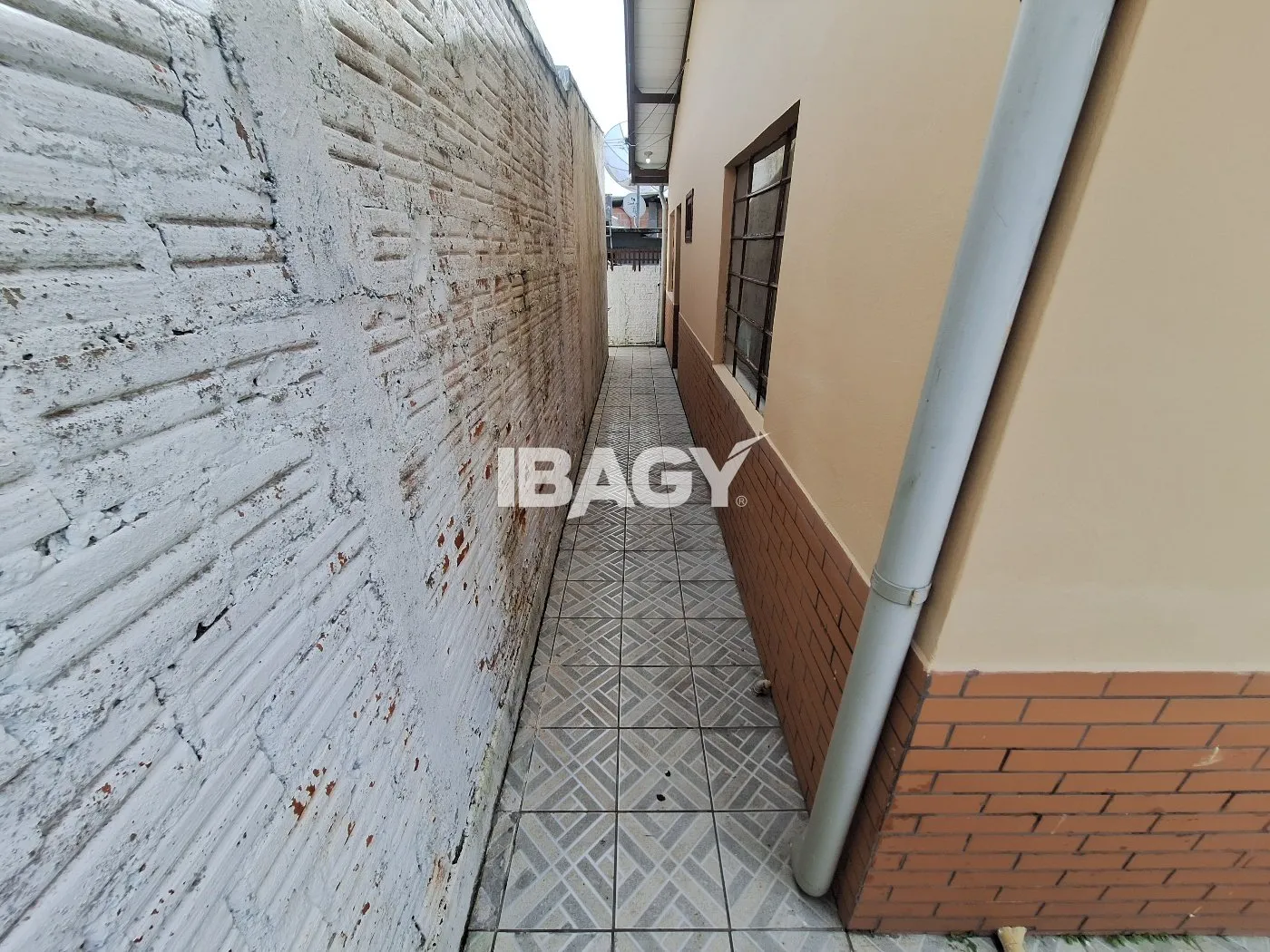 3-bedroom house with a grill on the balcony in Florianópolis — photo 16