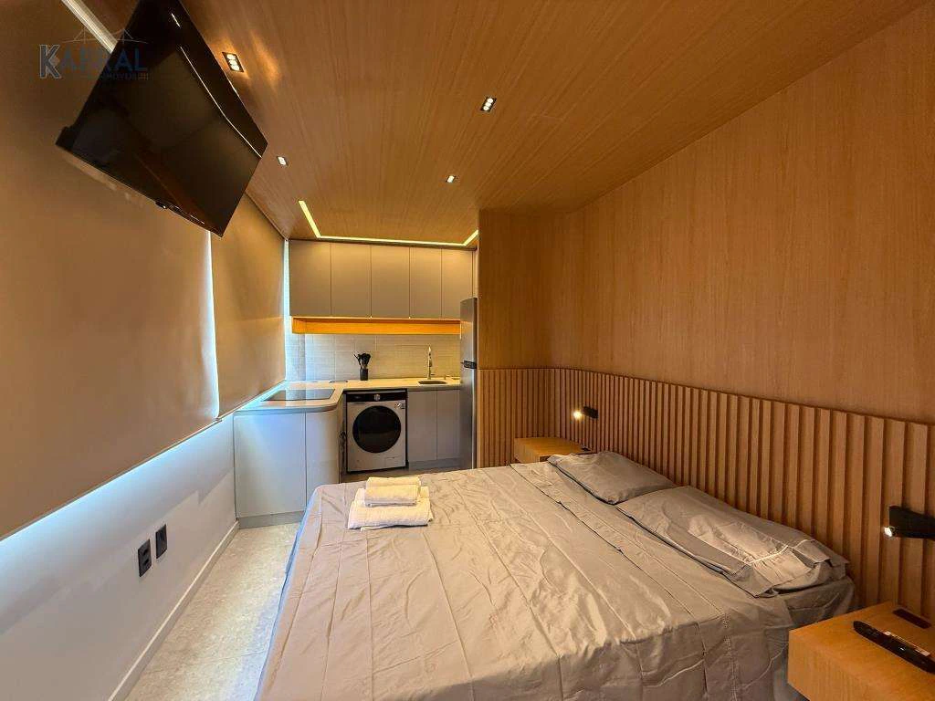 Studio with 1 bedroom, 1 bathroom and parking