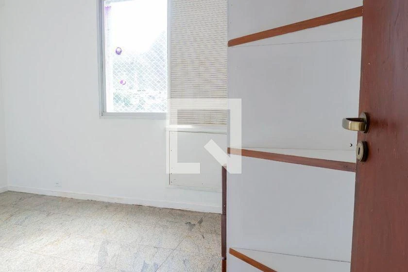 Home office in a 4-bedroom apartment, 174 m² — photo 9
