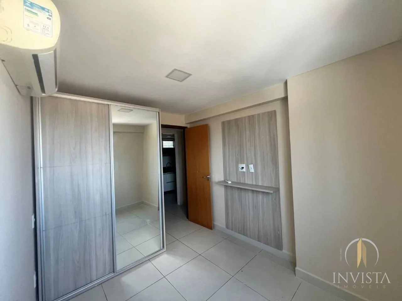 3-bedroom apartment with a walk-in closet — photo 20