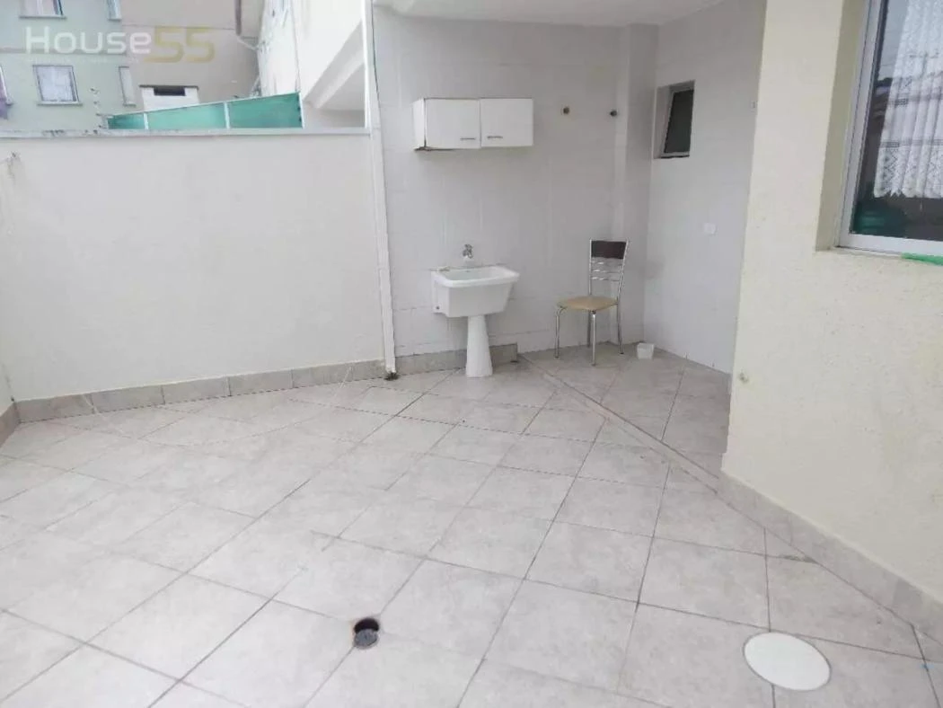 3 quartos e piso de madeira ou laminado: casa de 110 m² — photo 2