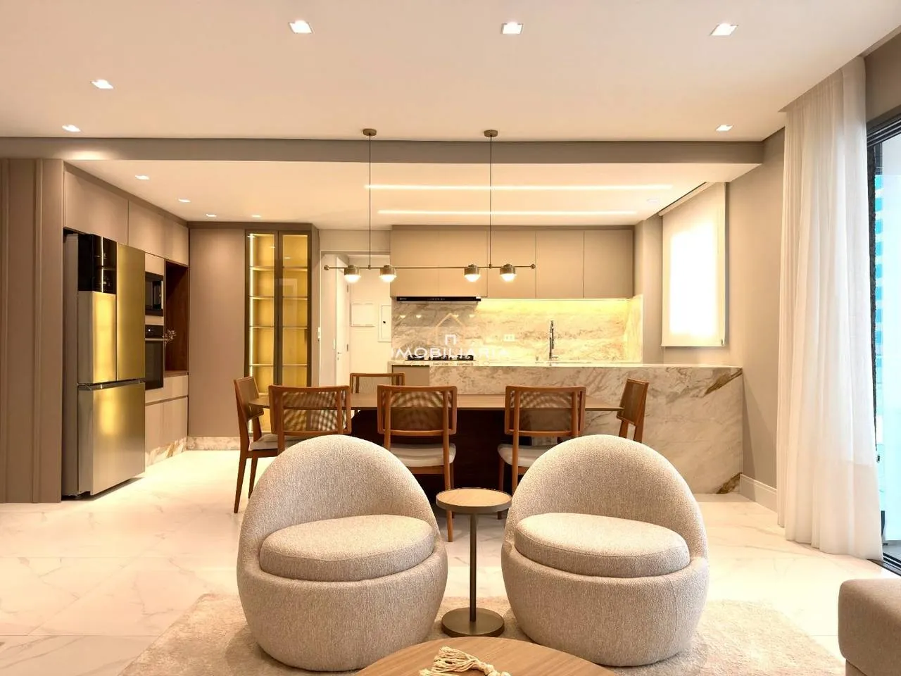 Floor-to-ceiling windows in a 3-bedroom apartment, 138 m² — photo 38