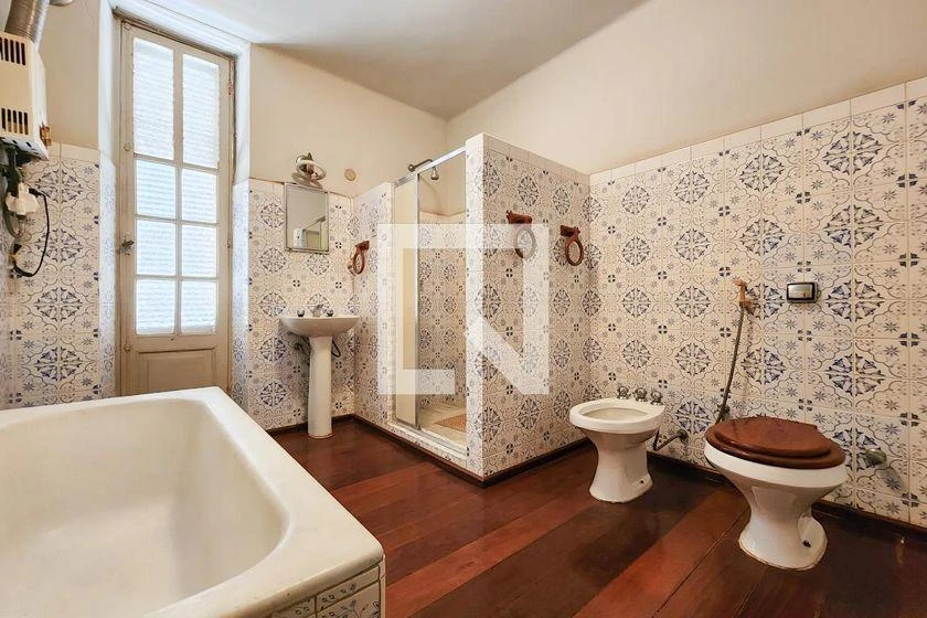 Casa para locação com 5 quartos e quintal privativo — photo 38