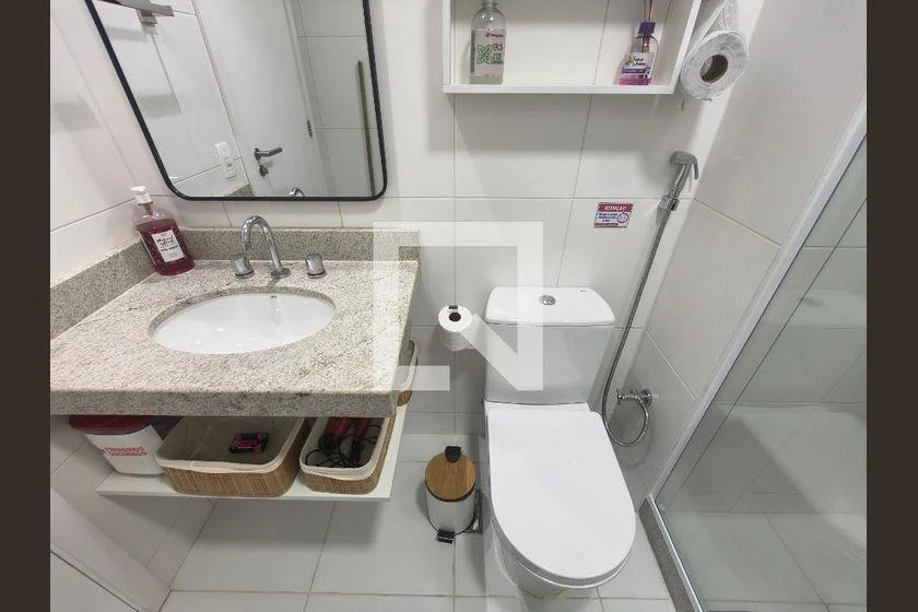 Студія 18 м² з робочим місцем та панорамними вікнами — photo 10