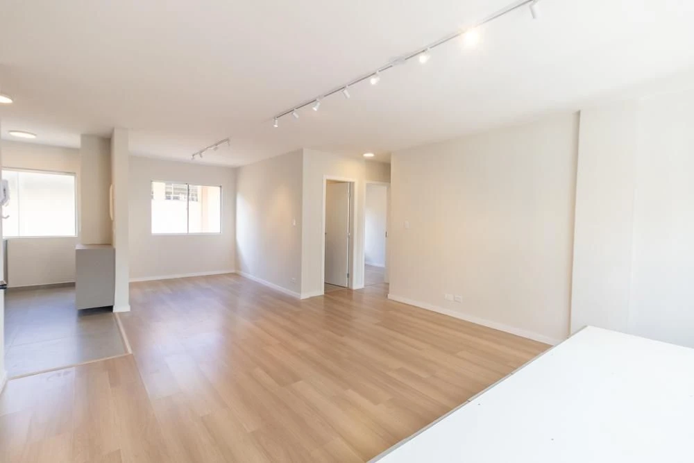 2-bedroom apartment with wood or laminate floors in Curitiba
