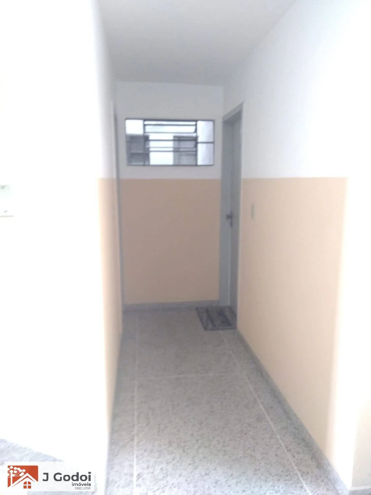 2-bedroom apartment with wood or laminate floors — photo 11