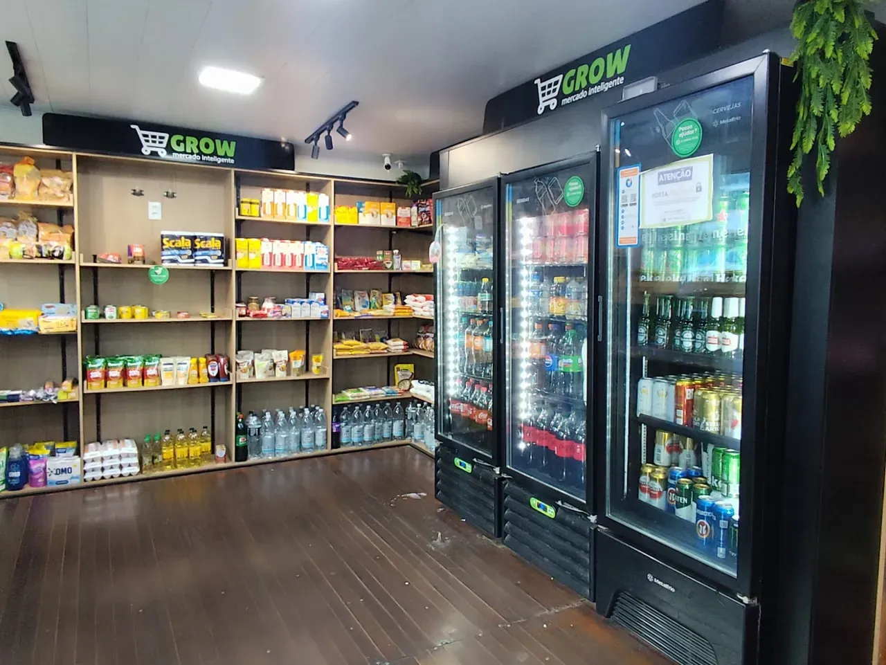 Furnished 2-bedroom apartment with private BBQ — photo 8